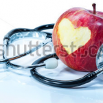 Pomme et stéthoscope